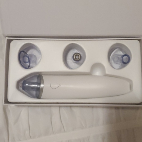 Blackhead Remover - Picture 2 of 4